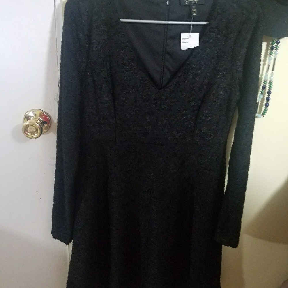 Dress - Picture 3 of 5